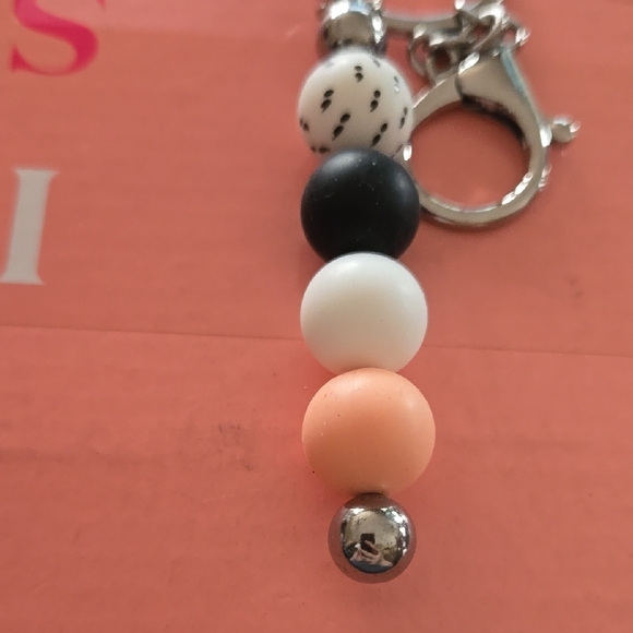 Colorful Beaded Keychain - Picture 3 of 3